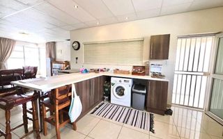 2 Bedroom Apartment For Sale in Eros, Windhoek