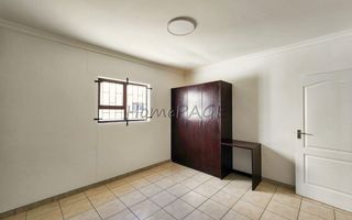 3 Bedroom House For Sale in Henties Bay Central, Henties Bay