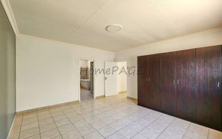 3 Bedroom House For Sale in Henties Bay Central, Henties Bay