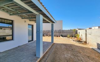 3 Bedroom House For Sale in Henties Bay Central, Henties Bay