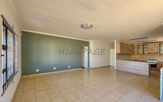 3 Bedroom House For Sale in Henties Bay Central, Henties Bay