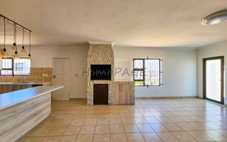 3 Bedroom House For Sale in Henties Bay Central, Henties Bay