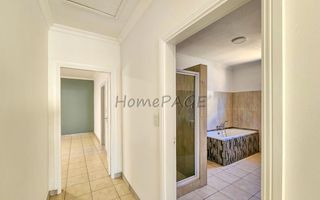 3 Bedroom House For Sale in Henties Bay Central, Henties Bay