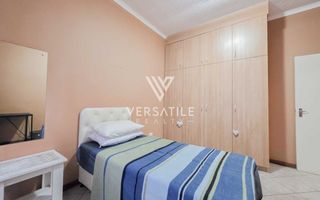 4 Bedroom House For Sale in Long Beach