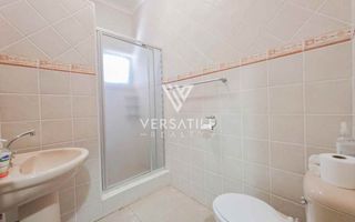 4 Bedroom House For Sale in Long Beach