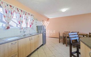 4 Bedroom House For Sale in Long Beach