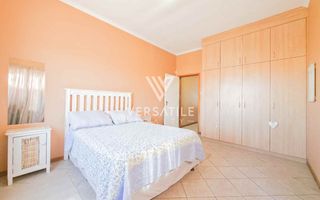 4 Bedroom House For Sale in Long Beach