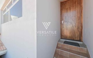 4 Bedroom House For Sale in Long Beach