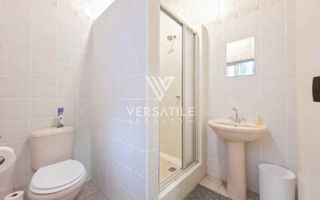 4 Bedroom House For Sale in Long Beach