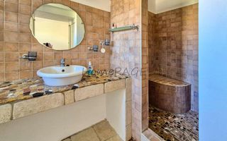 5 Bedroom House For Sale in Meersig