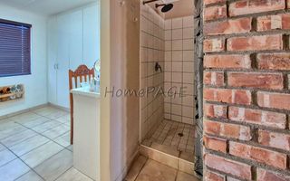 5 Bedroom House For Sale in Meersig