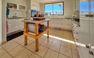 5 Bedroom House For Sale in Meersig