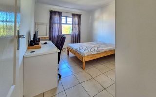 5 Bedroom House For Sale in Meersig