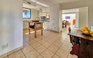 5 Bedroom House For Sale in Meersig