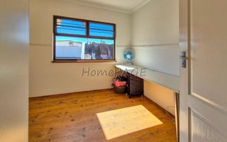 5 Bedroom House For Sale in Meersig