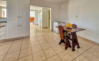 5 Bedroom House For Sale in Meersig