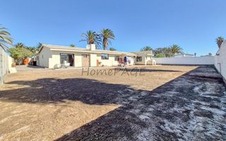 5 Bedroom House For Sale in Meersig