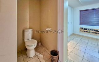 5 Bedroom House For Sale in Meersig