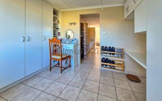 5 Bedroom House For Sale in Meersig