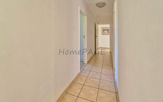 5 Bedroom House For Sale in Meersig
