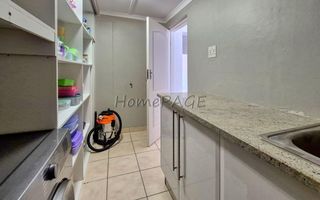 5 Bedroom House For Sale in Meersig