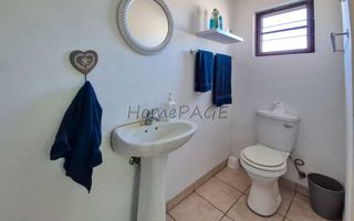 5 Bedroom House For Sale in Meersig