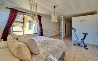 5 Bedroom House For Sale in Meersig