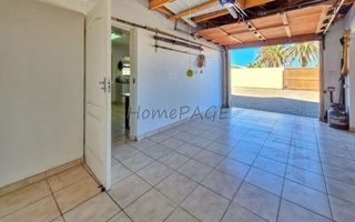 5 Bedroom House For Sale in Meersig