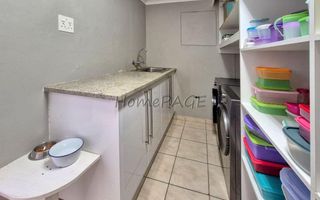 5 Bedroom House For Sale in Meersig