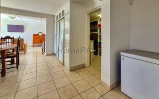 5 Bedroom House For Sale in Meersig