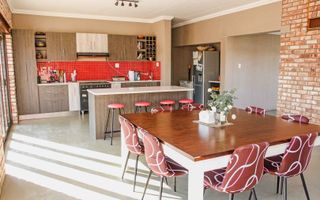 5 Bedroom House For Sale in Brakwater, Windhoek