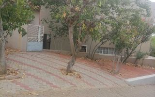 7 Bedroom House For Sale in Ludwigsdorf, Windhoek