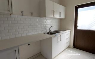 4 Bedroom House To Rent in Suiderhof, Windhoek