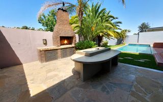 4 Bedroom House To Rent in Suiderhof, Windhoek
