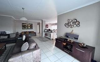 3 Bedroom House For Sale in Kleine Kuppe, Windhoek