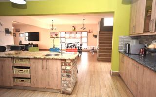 4 Bedroom House For Sale in Mile 4 Extension 1, Swakopmund