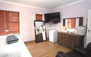 4 Bedroom House For Sale in Mile 4 Extension 1, Swakopmund