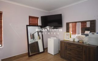 4 Bedroom House For Sale in Mile 4 Extension 1, Swakopmund