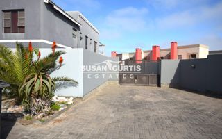 4 Bedroom House For Sale in Mile 4 Extension 1, Swakopmund