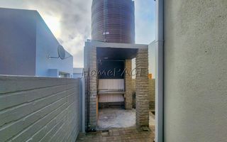 3 Bedroom House For Sale in Henties Bay Central, Henties Bay