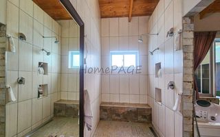 3 Bedroom House For Sale in Henties Bay Central, Henties Bay