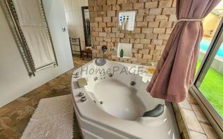 3 Bedroom House For Sale in Henties Bay Central, Henties Bay