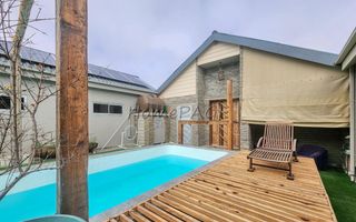 3 Bedroom House For Sale in Henties Bay Central, Henties Bay