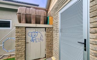 3 Bedroom House For Sale in Henties Bay Central, Henties Bay