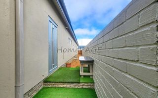 3 Bedroom House For Sale in Henties Bay Central, Henties Bay