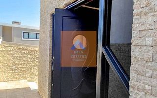 4 Bedroom House For Sale in Vogelstrand, Swakopmund