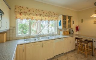 8 Bedroom House For Sale in Vineta, Swakopmund