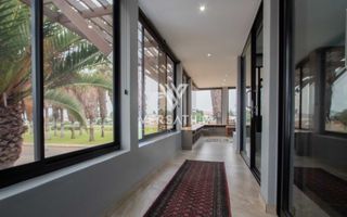 8 Bedroom House For Sale in Vineta, Swakopmund
