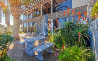 8 Bedroom House For Sale in Vineta, Swakopmund