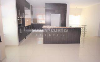 3 Bedroom House To Rent in Long Beach